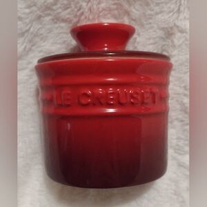 Le Creuset Stoneware Red Cerise Butter Bell Crock Keeper NWT